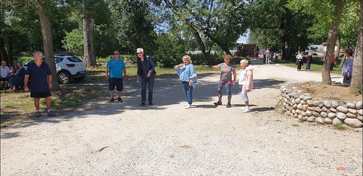 Partie de pétanque