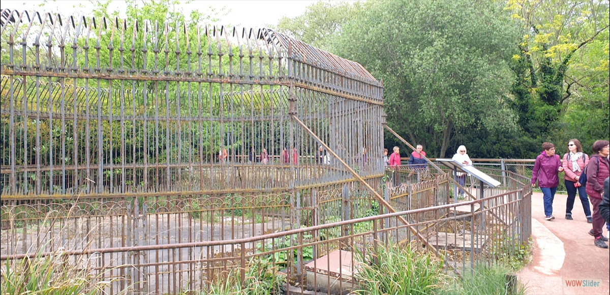 Ancienne cage aux ours de 1865 à 1990